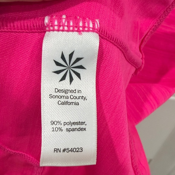 EUC Athleta Pacifica Hot Pink Top - Picture 7 of 7